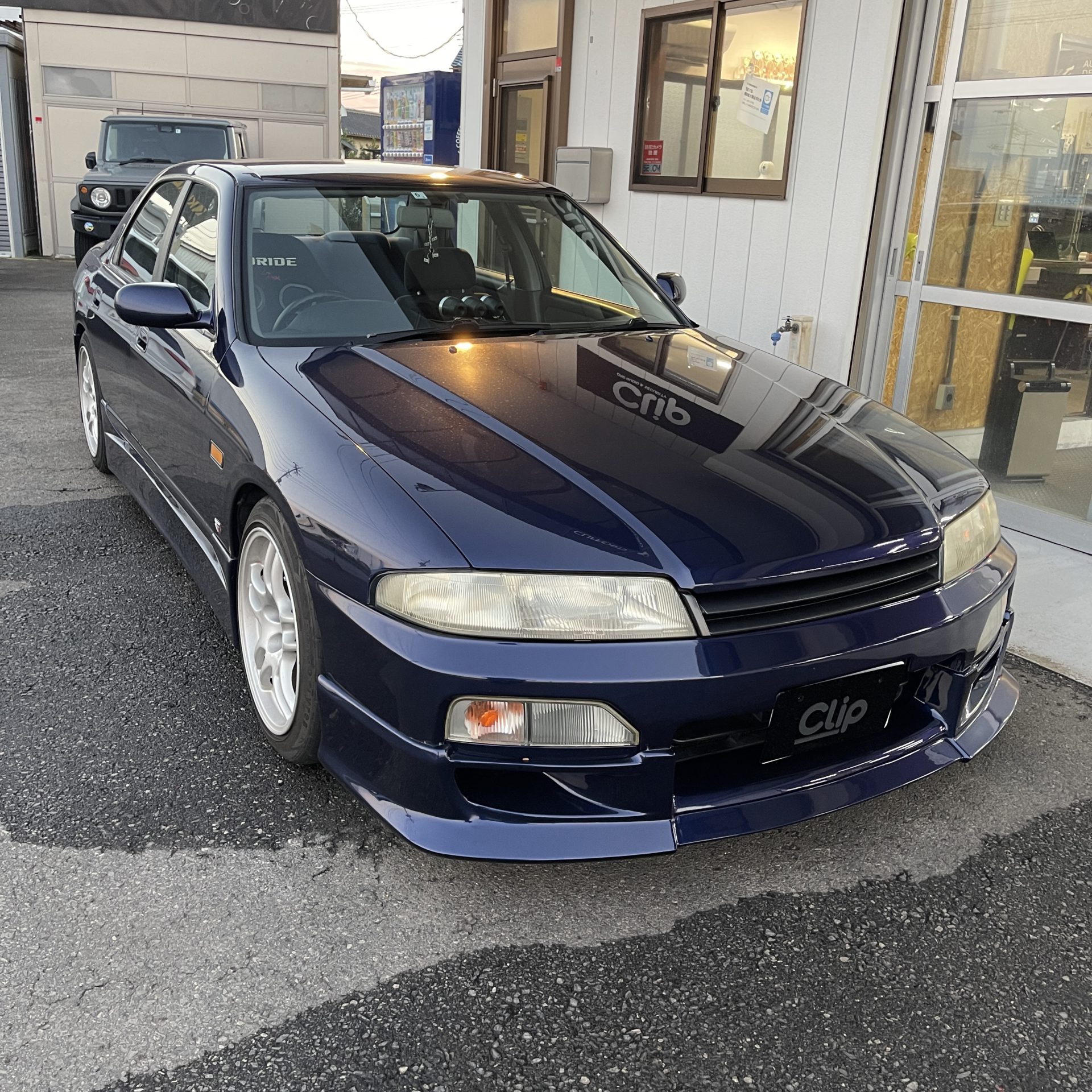 Nissan skyline er33